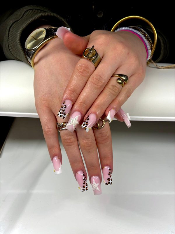 Nail art léopard — CDNails Betton près de Rennes