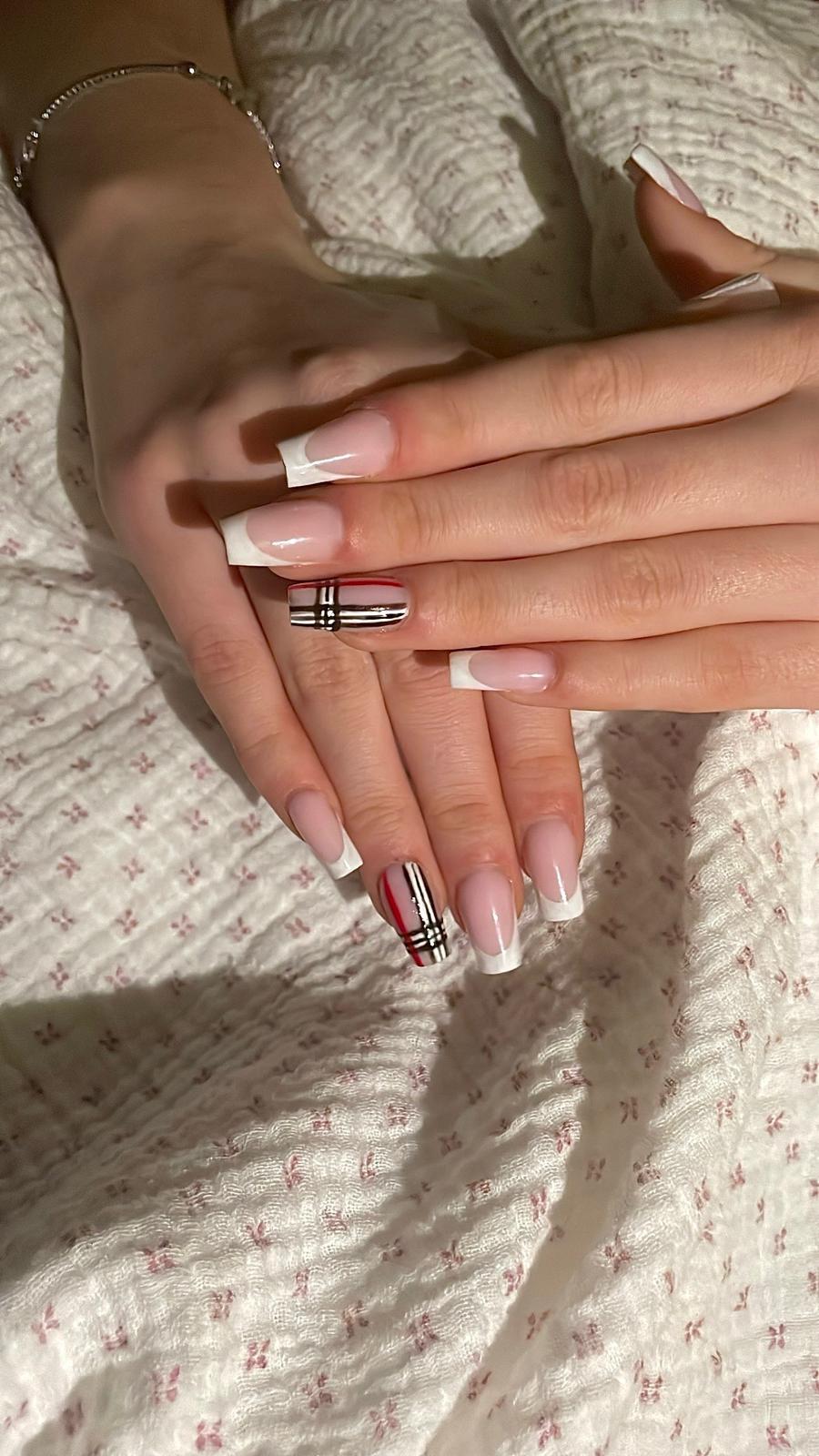 Nail art mode Paris — CDNails